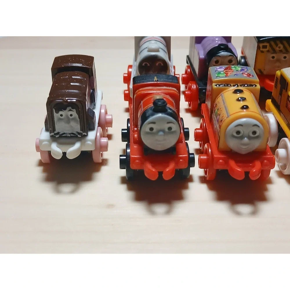 Thomas & Friends Mini Train Engines Lot, Multicolor